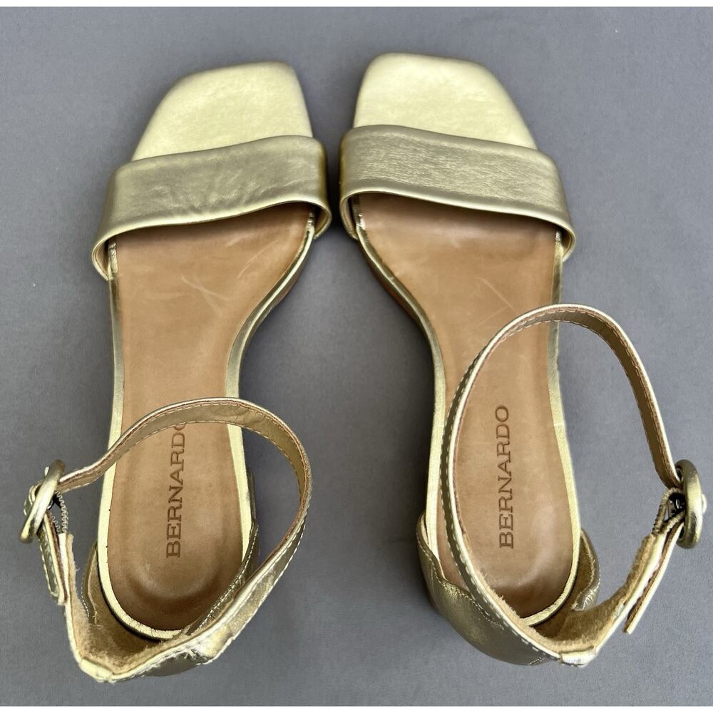 BERNARDO Jalena Low Heel Sandal Champagne Antique Calf Women's Size 8.5 US - Picture 7 of 13